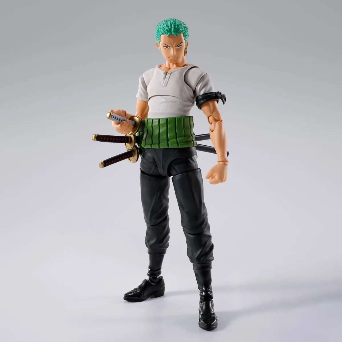 TAMASHII NATIONS - One Piece - Roronoa Zoro -Romance Dawn- S.H.Figuarts Action Figure
